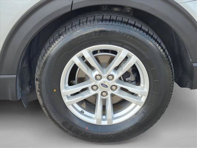 Certified 2020 Ford Explorer XLT w/ Equipment Group 202A RWD image 22