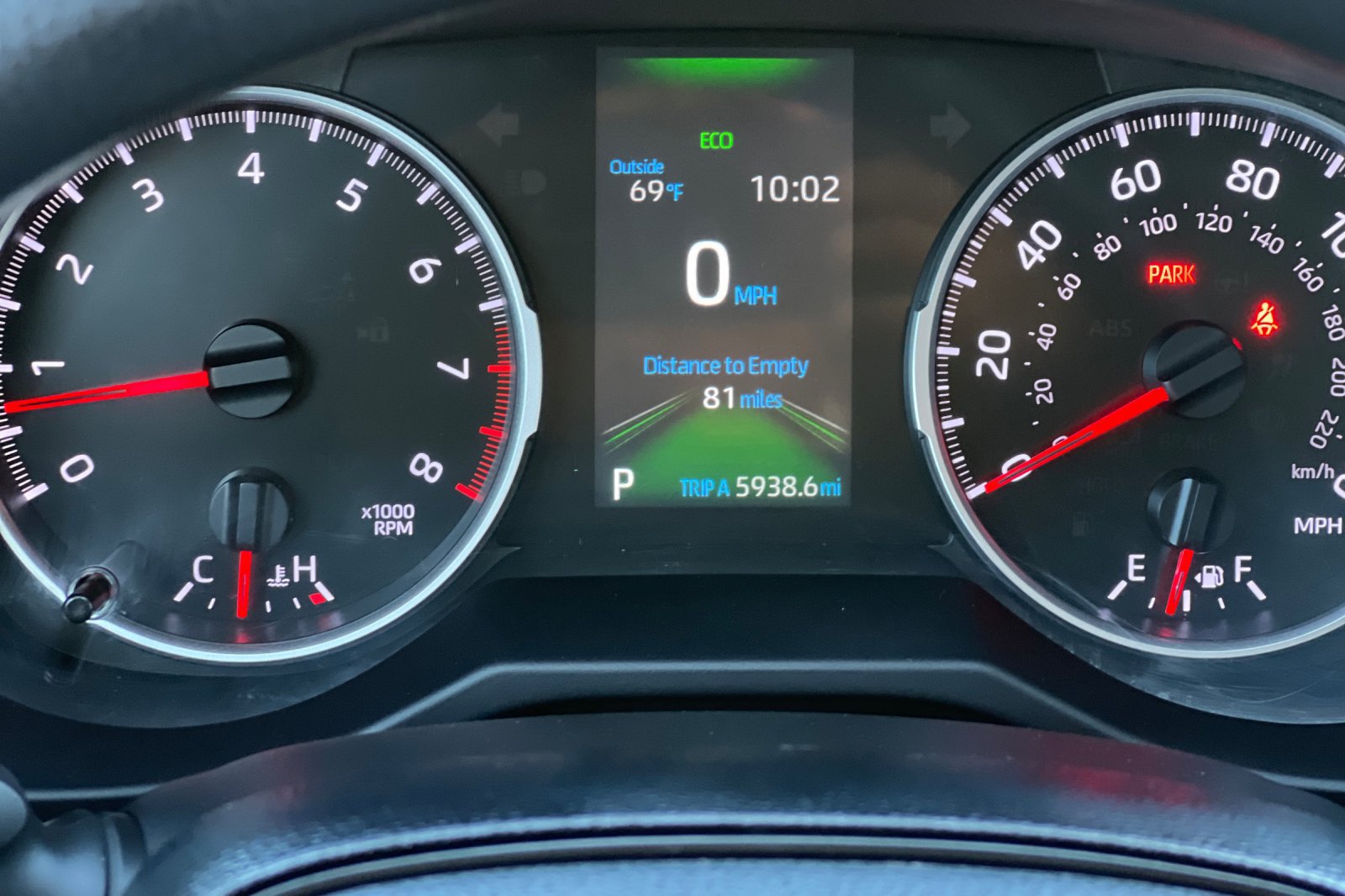 Used 2021 Toyota RAV4 LE FWD image 26