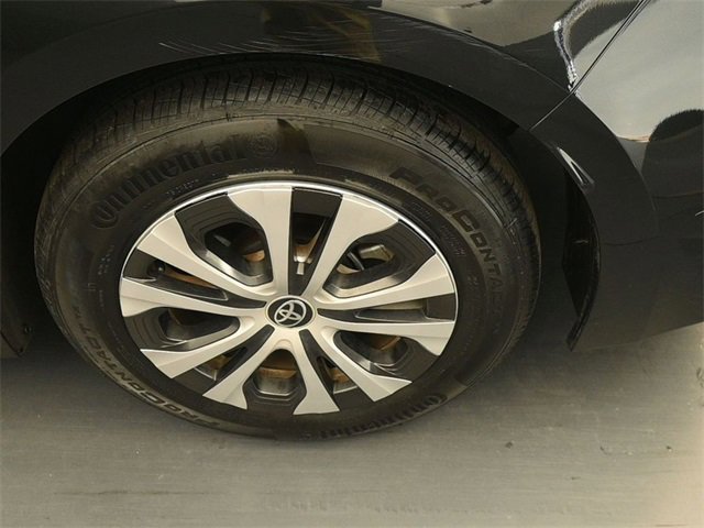 Used 2022 Toyota Corolla LE image 9