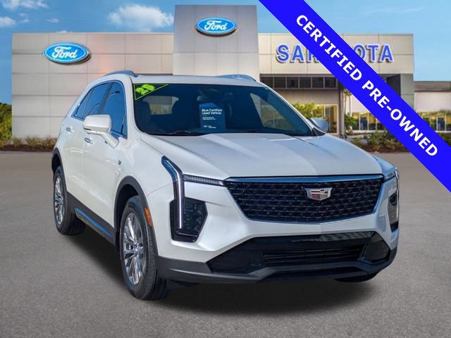 Used 2025 Cadillac XT4 Premium Luxury image 7