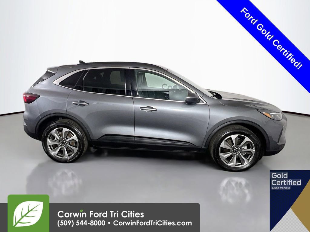 Certified 2025 Ford Escape Platinum image 17