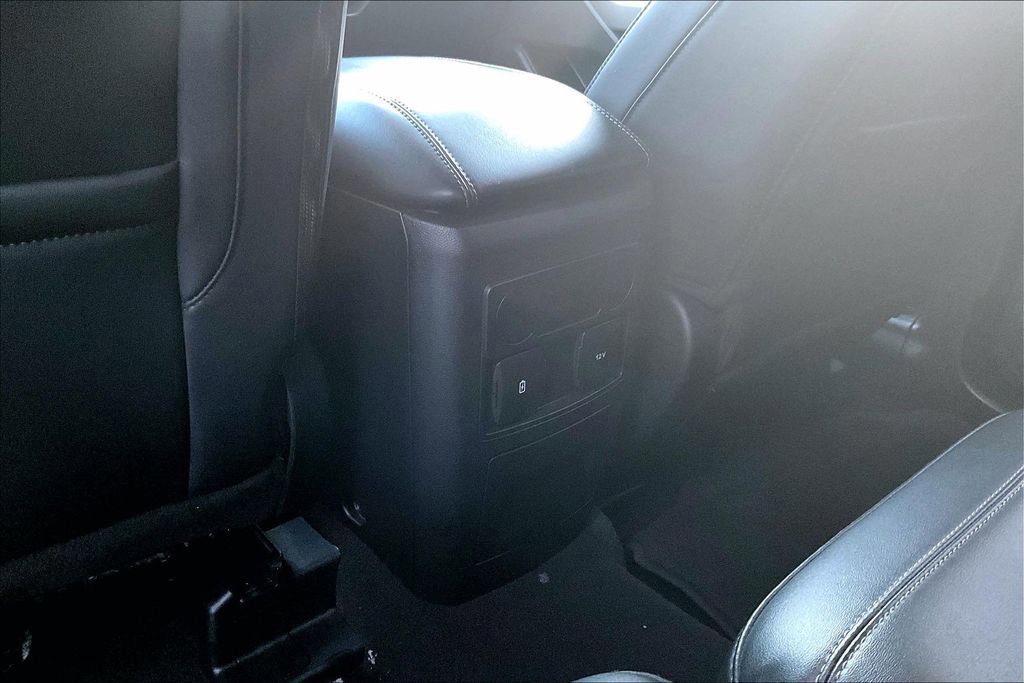 Certified 2023 Ford Explorer XLT w/ Equipment Group 202A image 33