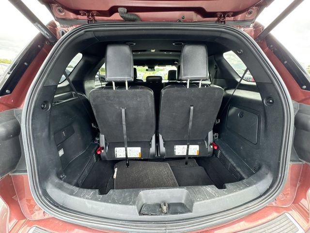 Certified 2018 Ford Explorer XLT w/ Equipment Group 202A AWD/4WD image 26