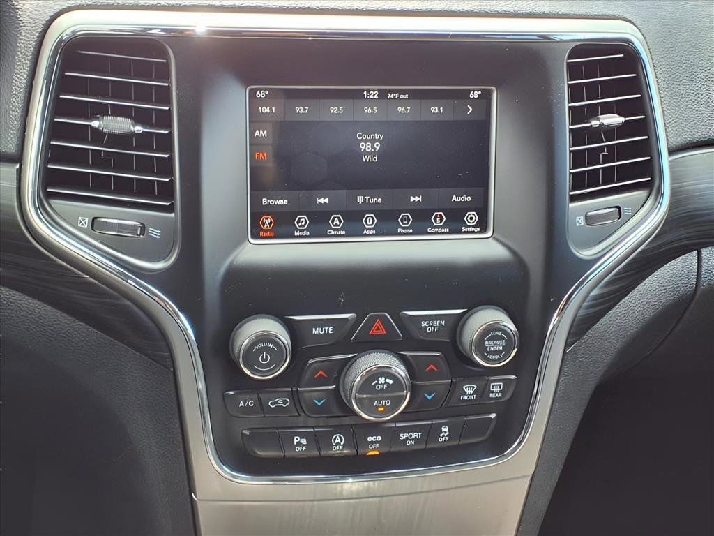 Used 2020 Jeep Grand Cherokee Laredo image 12