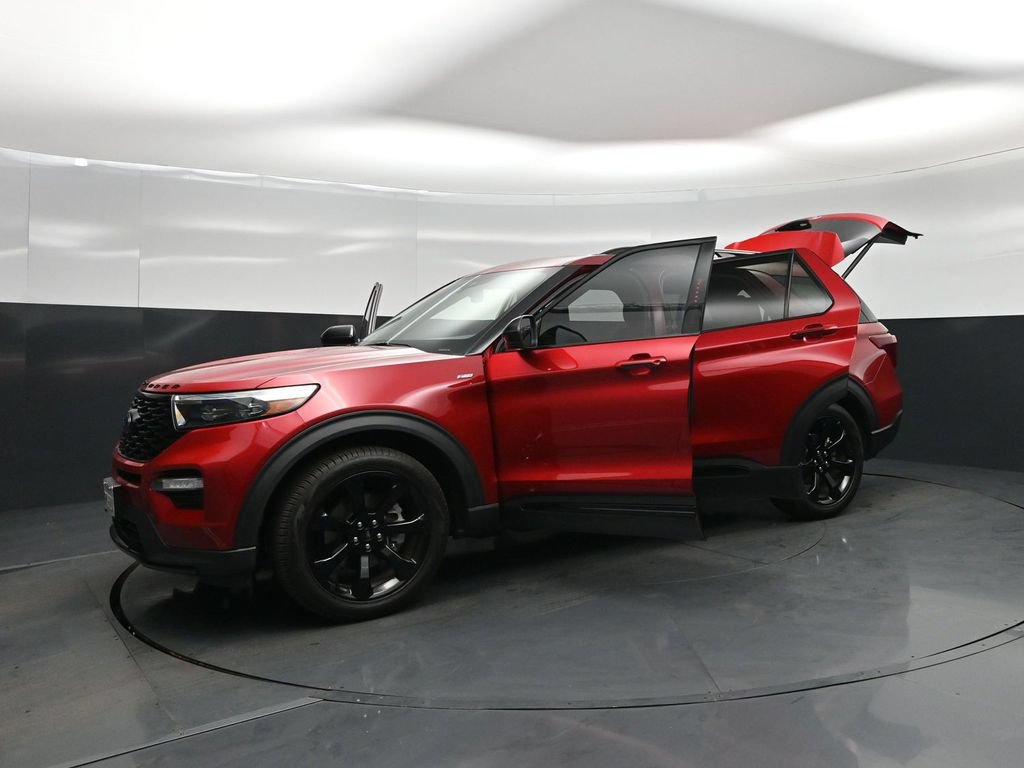 Certified 2024 Ford Explorer ST-Line w/ Class IV Trailer Tow Package RWD image 28