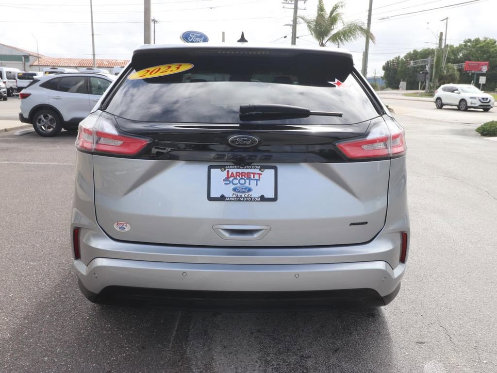 Certified 2023 Ford Edge SE w/ Black Appearance Package image 4