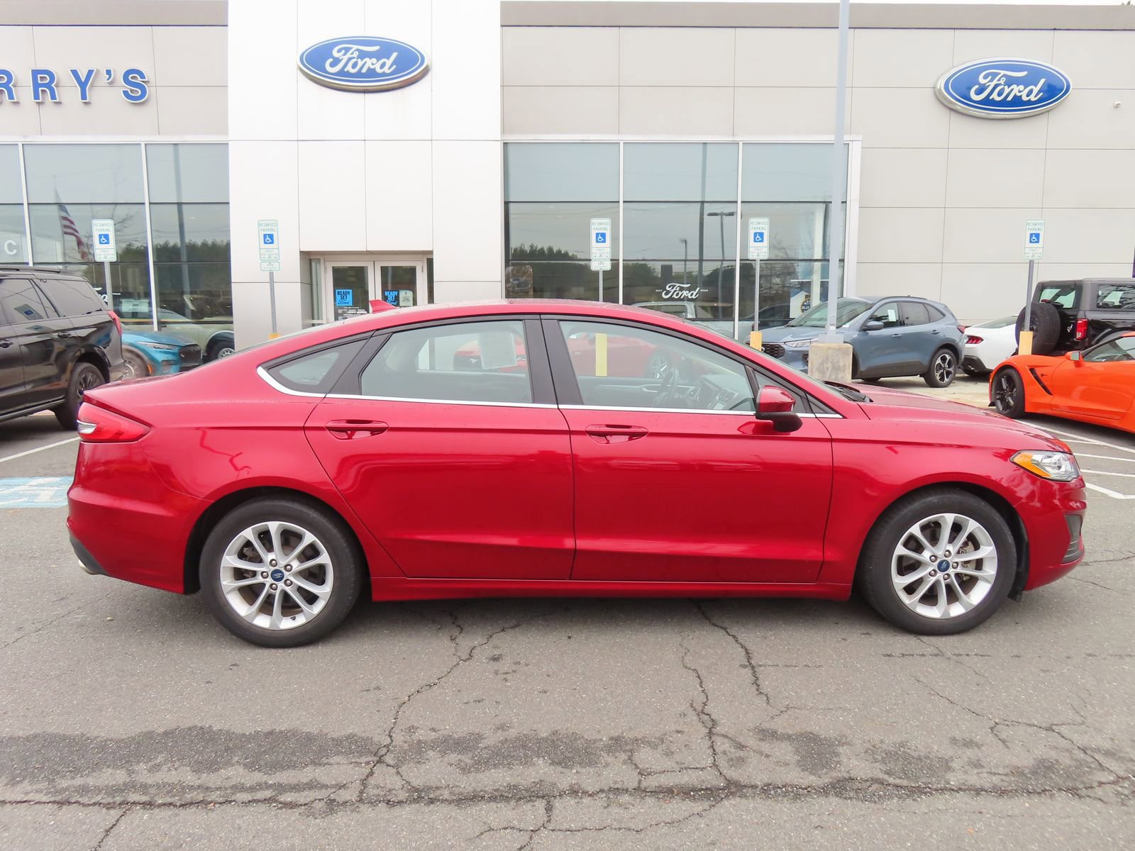 Certified 2019 Ford Fusion SE image 8