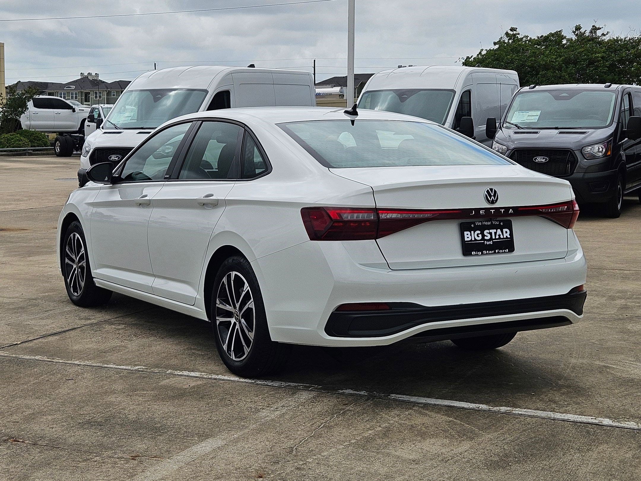Used 2025 Volkswagen Jetta Sport FWD image 7