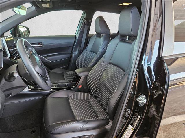 Used 2024 Toyota Corolla Cross AWD Hybrid w/ Convenience Package image 11