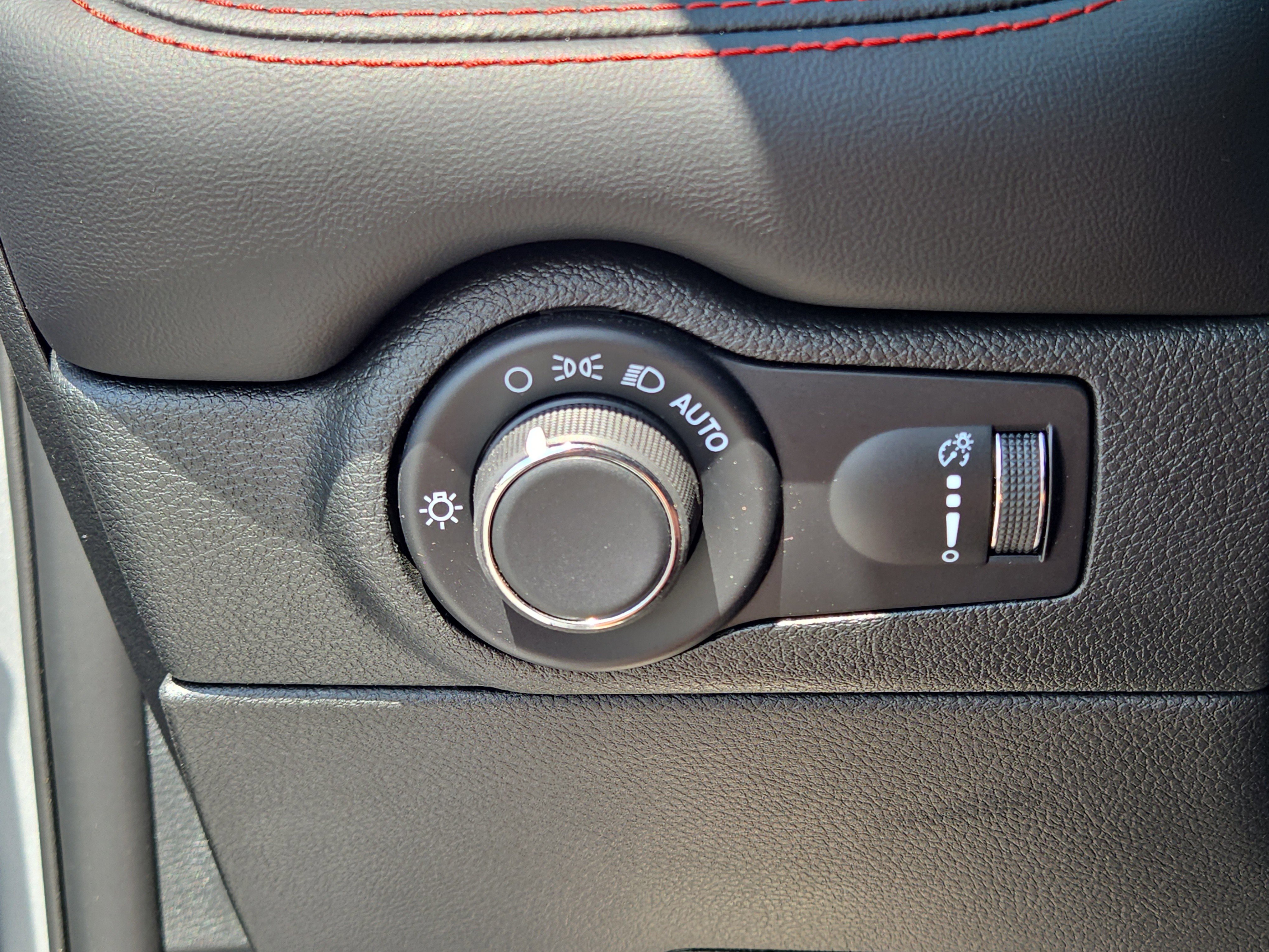 Used 2025 Dodge Durango GT w/ Blacktop Package image 24