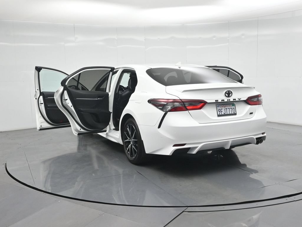 Used 2023 Toyota Camry SE FWD image 32