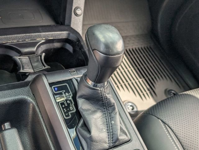 Used 2022 Toyota Tacoma TRD Sport w/ Technology Package RWD image 22