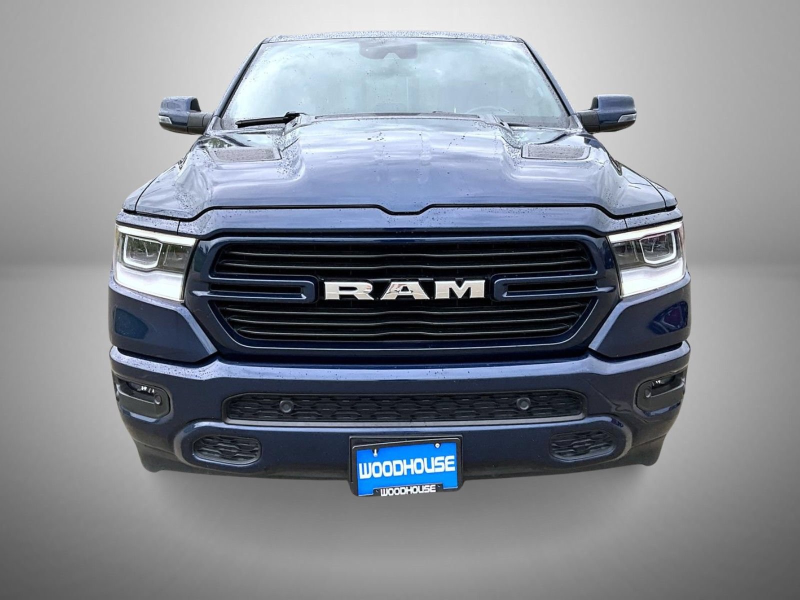 Used 2023 RAM 1500 Laramie AWD/4WD image 2