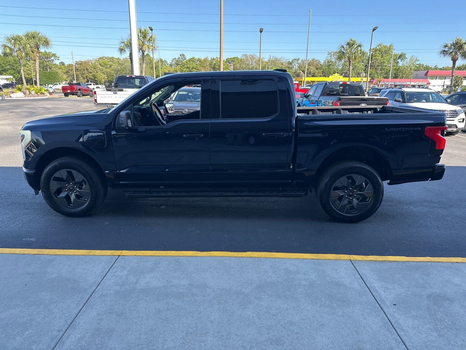 Certified 2025 Ford F150 Lightning Flash AWD/4WD image 7