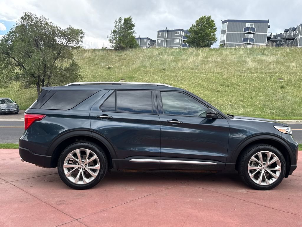 Certified 2023 Ford Explorer Platinum w/ Technology Package AWD/4WD image 10
