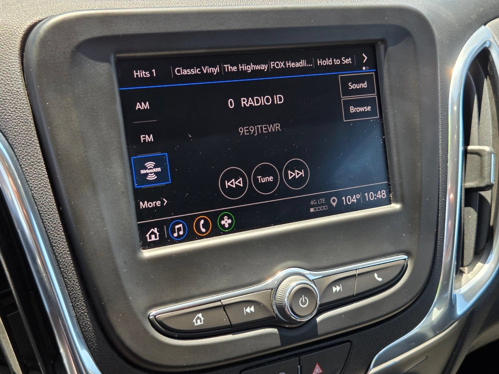 Used 2024 Chevrolet Equinox LT FWD image 20