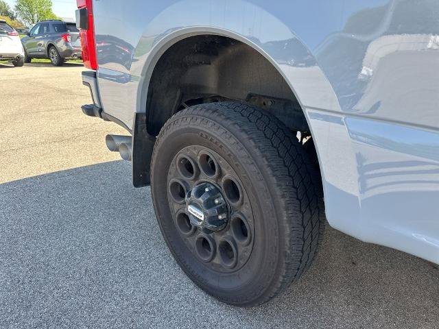 Certified 2025 Ford F250 Lariat w/ Lariat Ultimate Package AWD/4WD image 8
