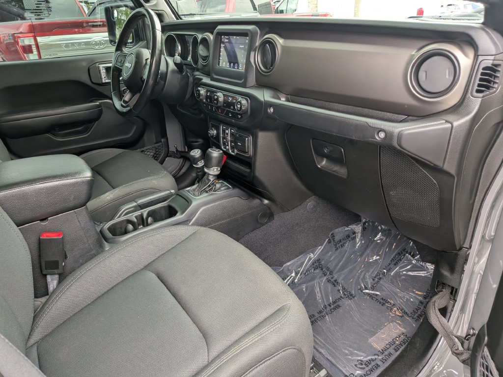 Used 2020 Jeep Gladiator Sport w/ Quick Order Package 24S AWD/4WD image 16
