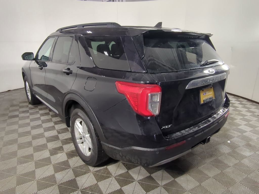 Certified 2022 Ford Explorer XLT w/ Equipment Group 202A image 2