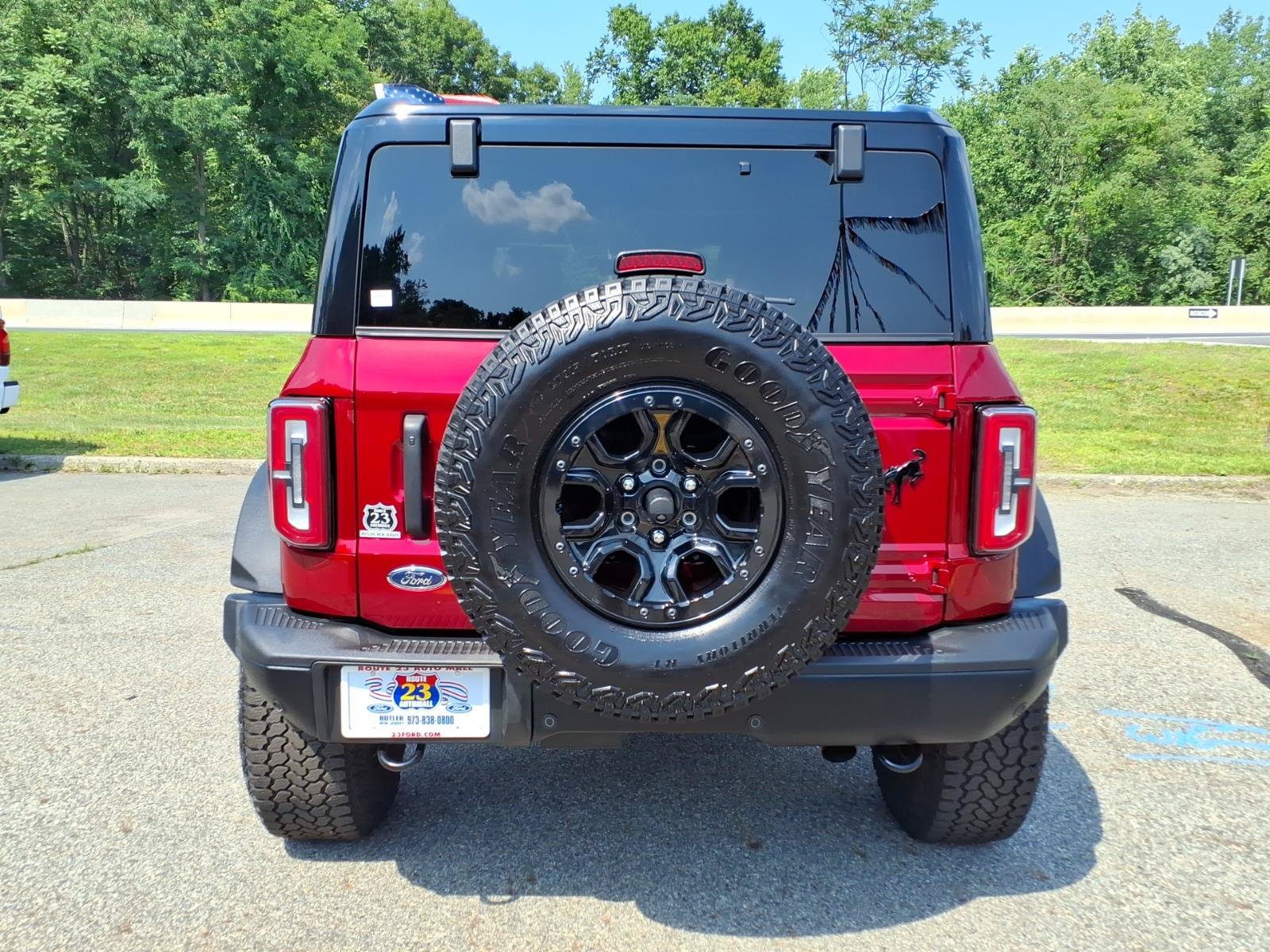 Certified 2025 Ford Bronco Badlands AWD/4WD image 7