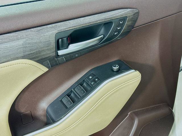 Used 2022 Toyota Highlander Limited image 20