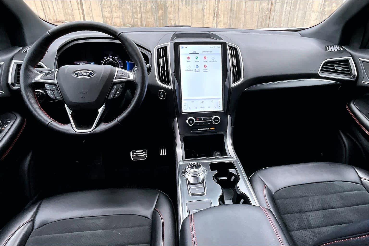 Certified 2022 Ford Edge ST-Line AWD/4WD image 15