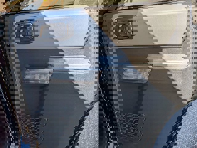 Certified 2022 Ford Bronco Black Diamond image 33