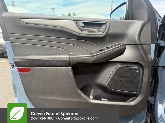 Certified 2025 Ford Escape Active AWD/4WD image 21