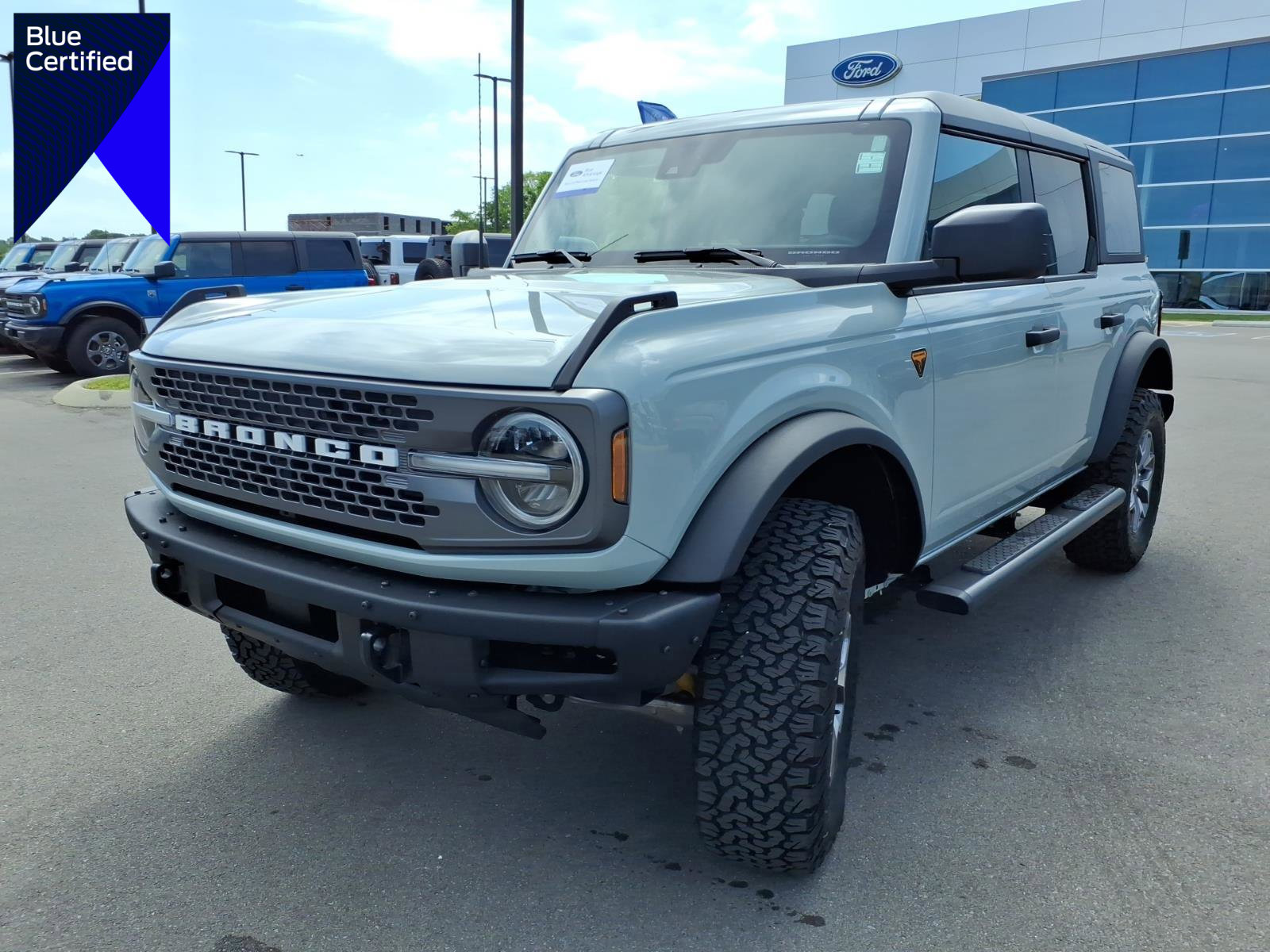 Certified 2024 Ford Bronco Badlands image 1