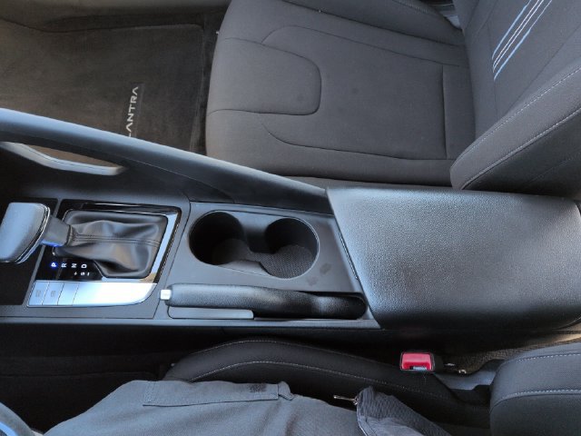 Used 2024 Hyundai Elantra SEL FWD image 41