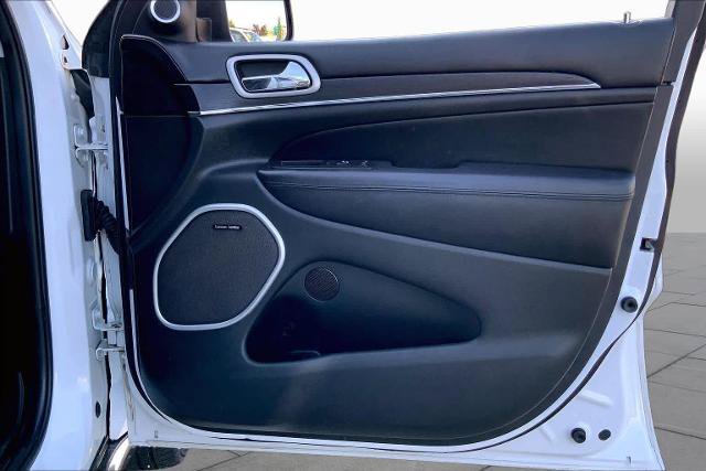 Used 2018 Jeep Grand Cherokee Summit AWD/4WD image 23