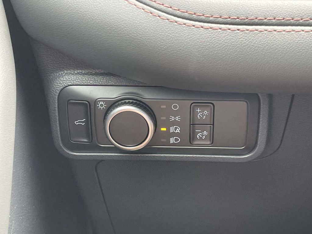 Certified 2025 Ford Explorer Active RWD image 28