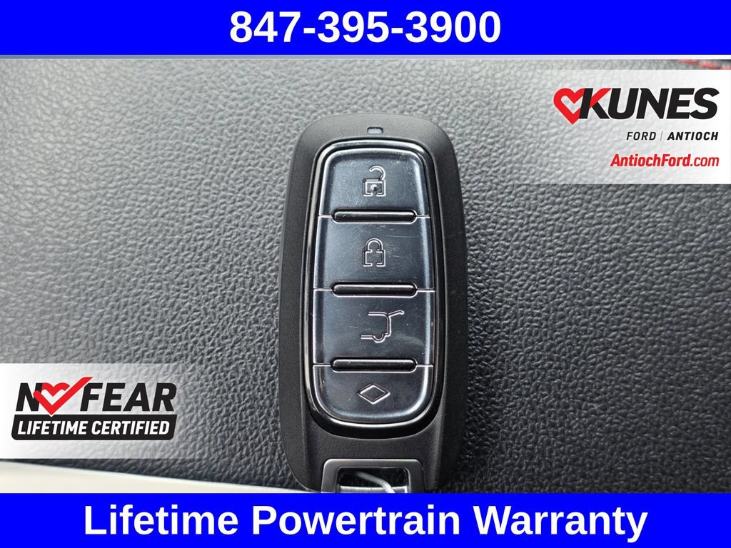 Certified 2025 Ford Escape ST-Line AWD/4WD image 23