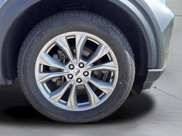 Certified 2023 Ford Explorer Limited AWD/4WD image 30