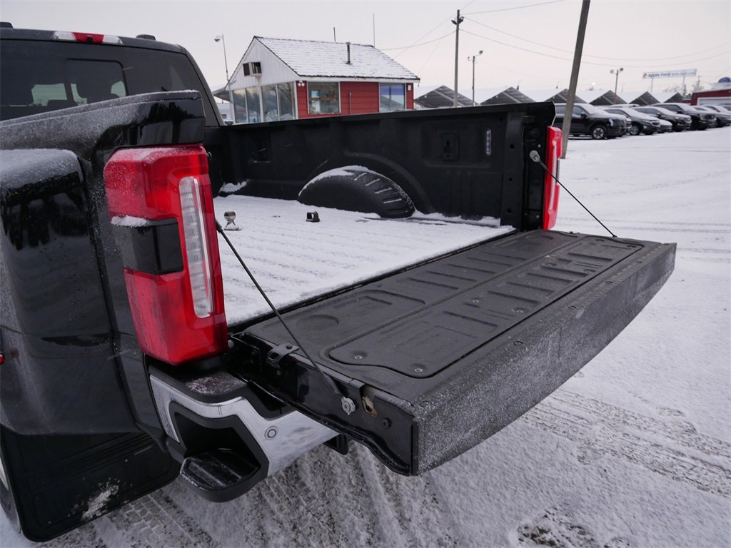 Certified 2023 Ford F450 Lariat w/ Chrome Package image 10