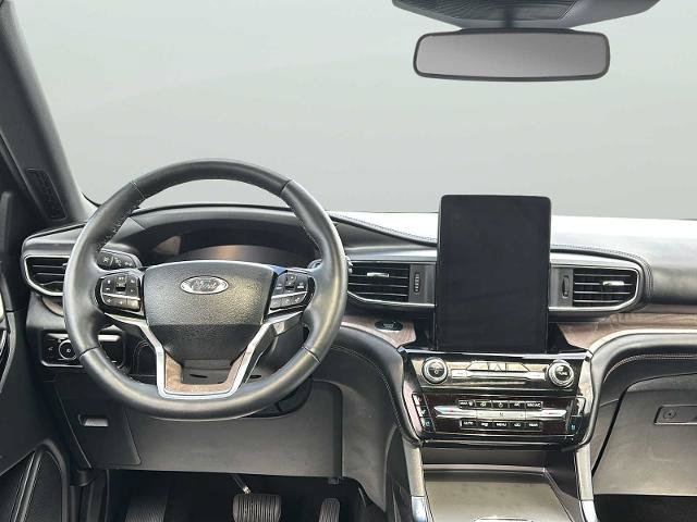 Certified 2023 Ford Explorer Platinum w/ Technology Package AWD/4WD image 27