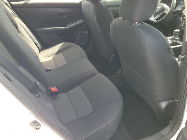 Used 2024 Nissan Sentra SV FWD image 18