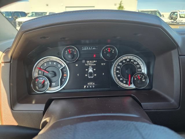 Used 2018 RAM 1500 Laramie w/ Convenience Group AWD/4WD image 16