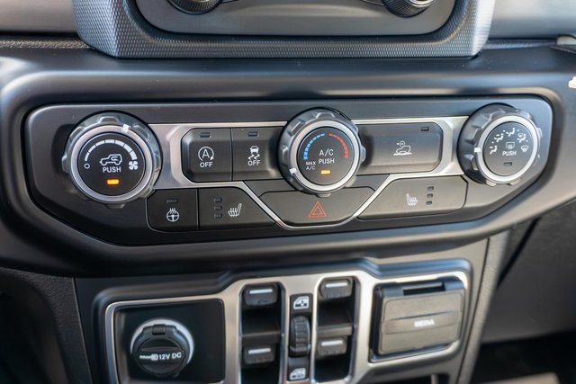 Used 2020 Jeep Gladiator Sport w/ Quick Order Package 24S AWD/4WD image 22