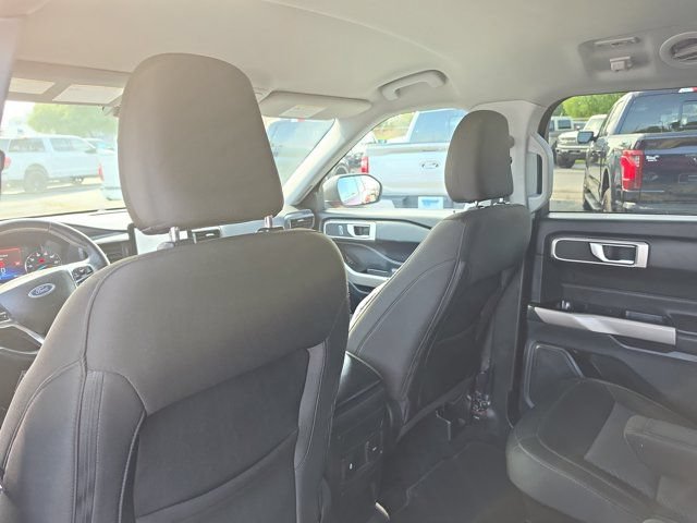 Certified 2024 Ford Explorer XLT RWD image 12