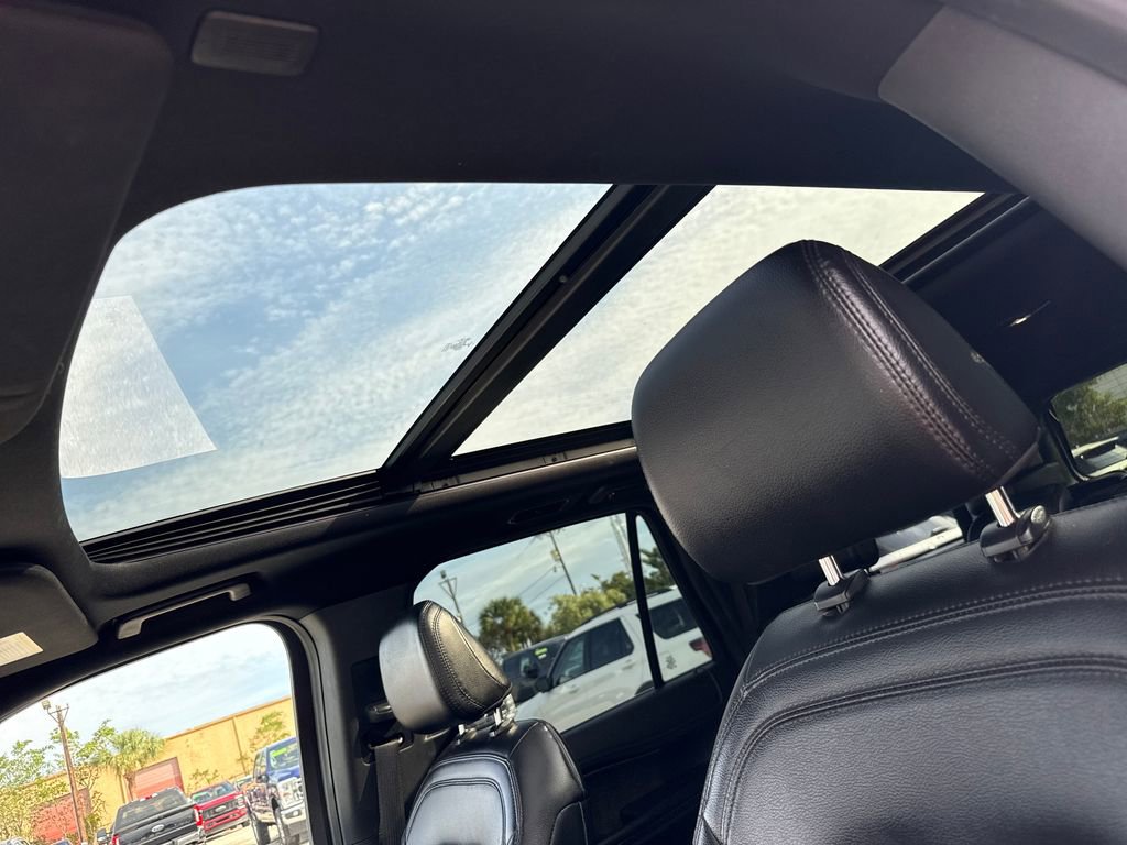 Certified 2021 Ford Expedition Max Limited image 8