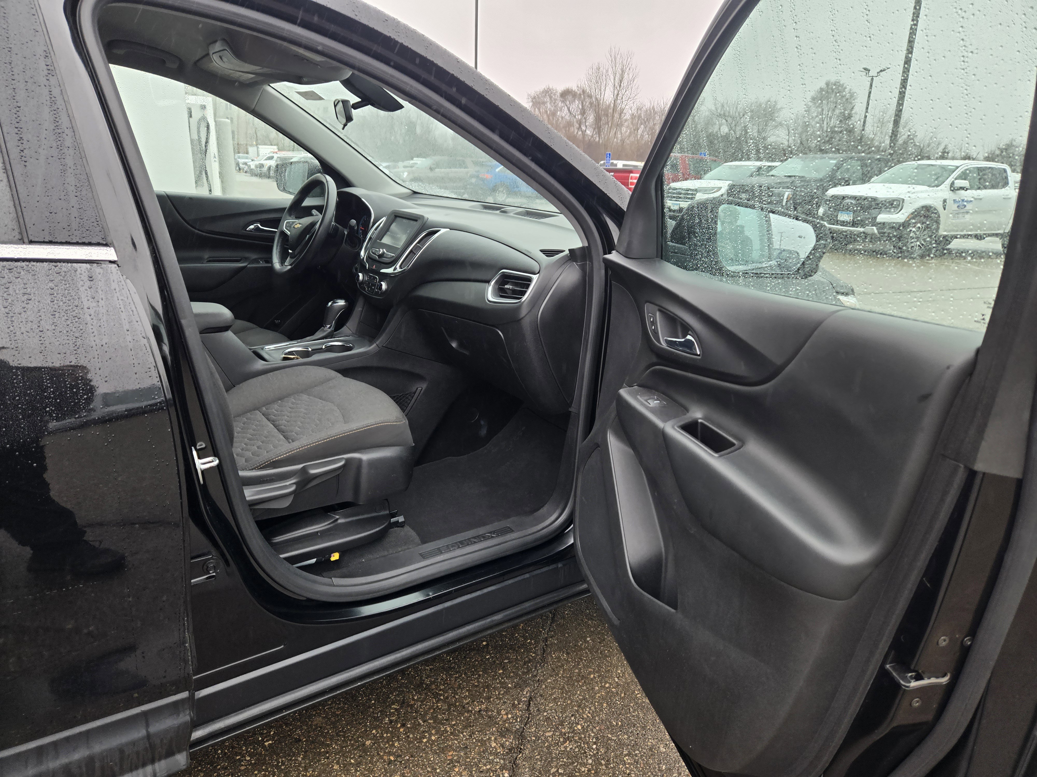 Used 2018 Chevrolet Equinox LT image 19