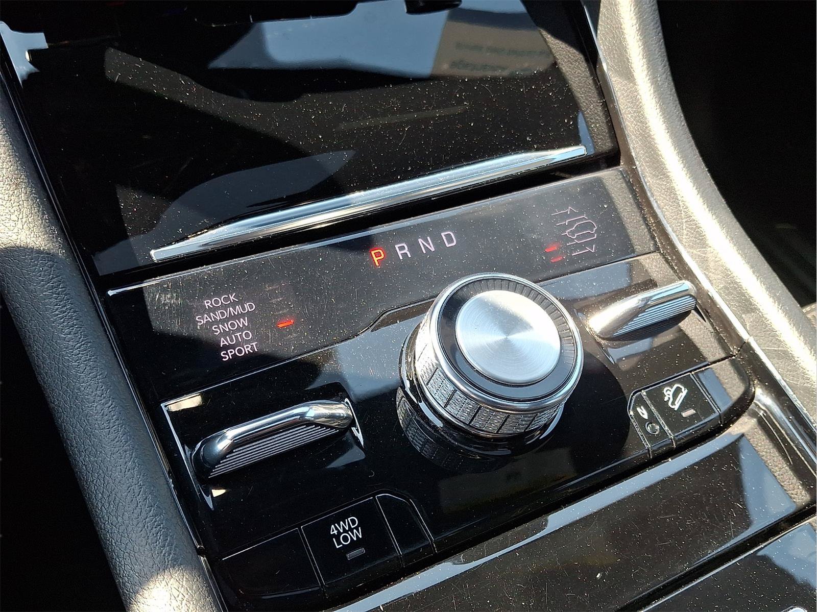 Used 2021 Jeep Grand Cherokee L Overland AWD/4WD image 19