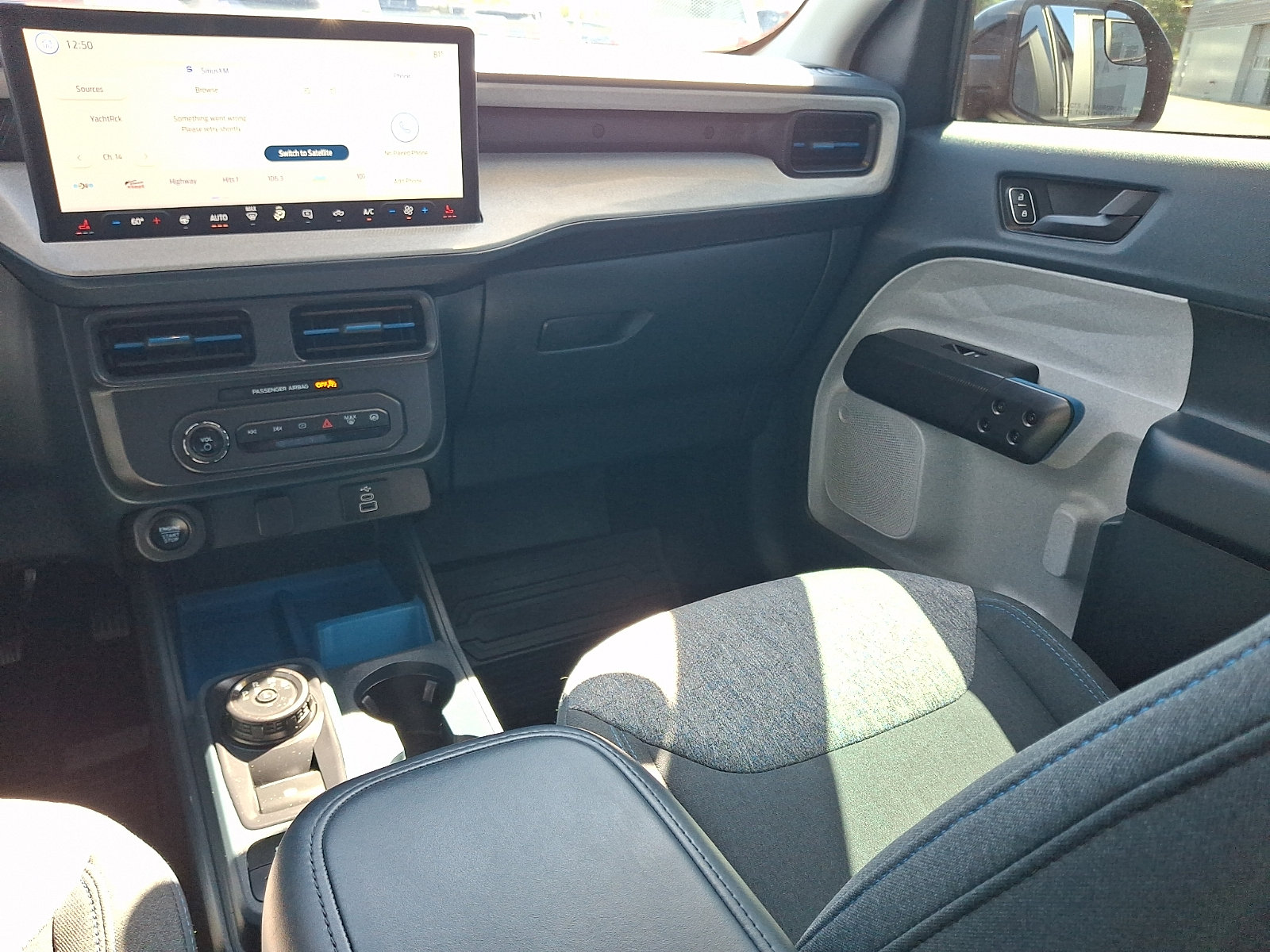 Certified 2025 Ford Maverick XLT w/ XLT Luxury Package AWD/4WD image 16