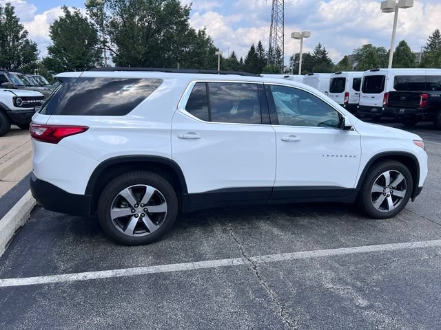 Used 2020 Chevrolet Traverse LT w/ LT Premium Package AWD/4WD image 2