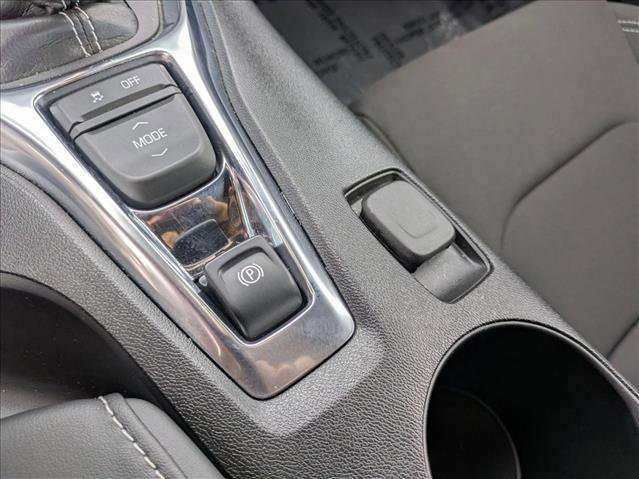 Used 2020 Chevrolet Camaro LT image 14
