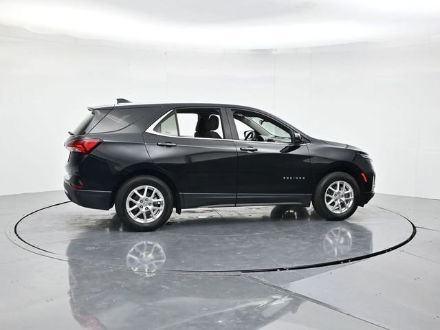 Used 2024 Chevrolet Equinox LT image 2