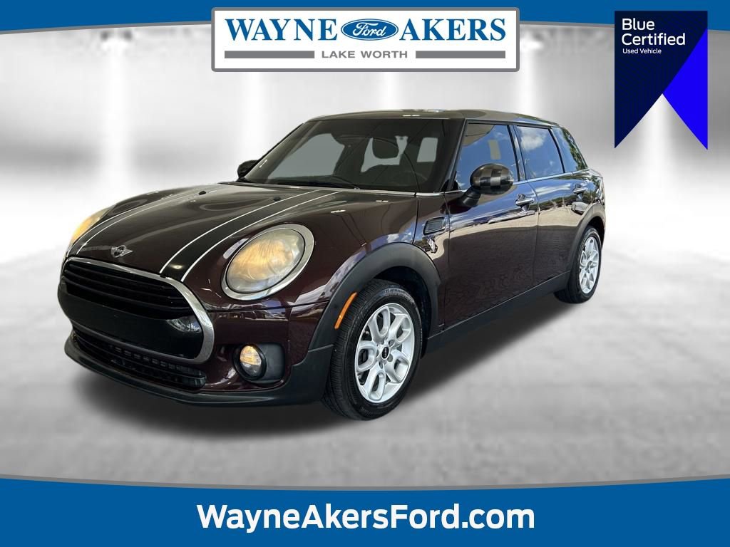 Used 2017 MINI Cooper Clubman FWD image 1