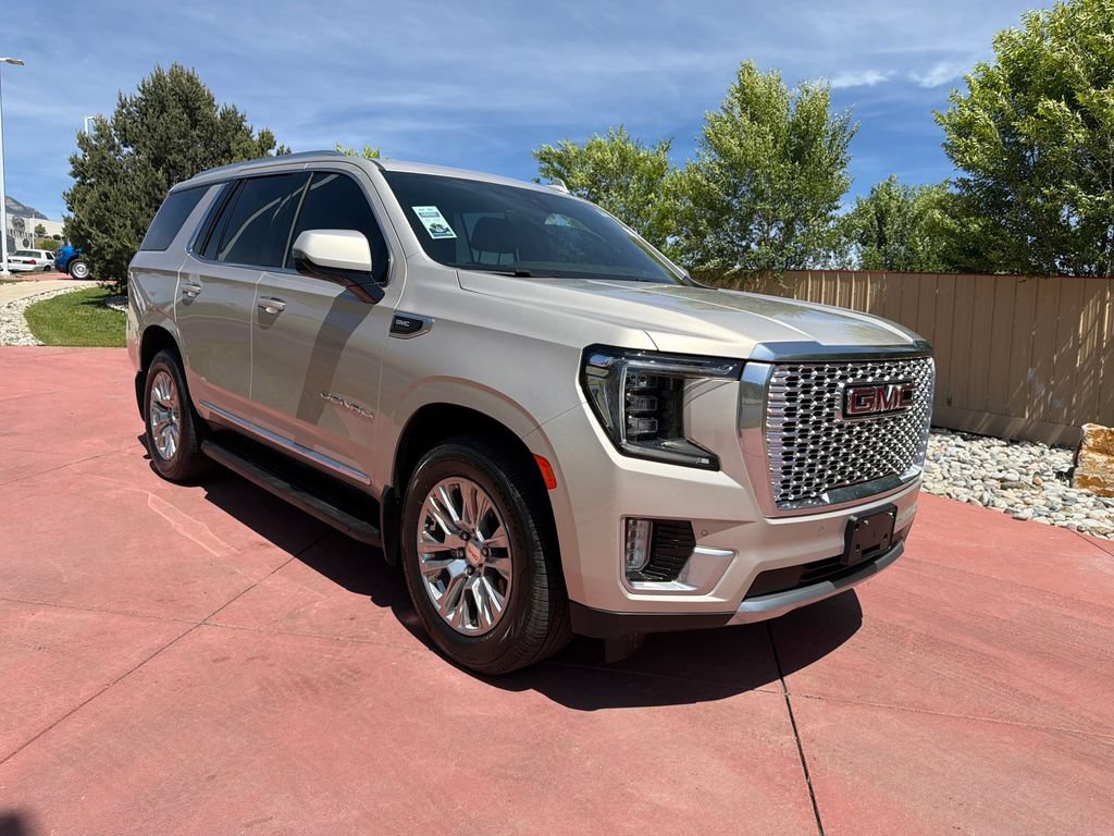Used 2021 GMC Yukon Denali w/ Advanced Technology Package AWD/4WD image 1