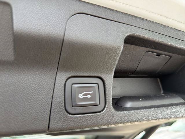 Used 2020 GMC Acadia SLT w/ LPO, Floor Liner Package AWD/4WD image 36